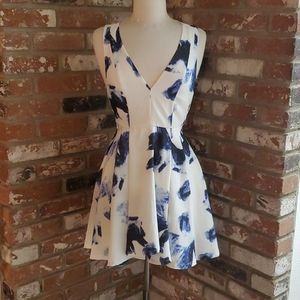 Lulu's Skater Dress White & Blues sz: XS